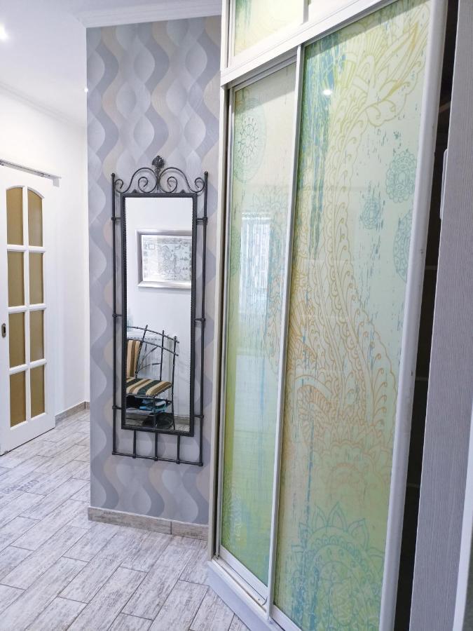 Home In Center With Jacuzzi Ivano-Frankivsk Exterior photo